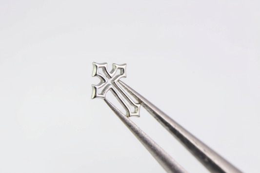 Złoty gems Obrys Krzyża