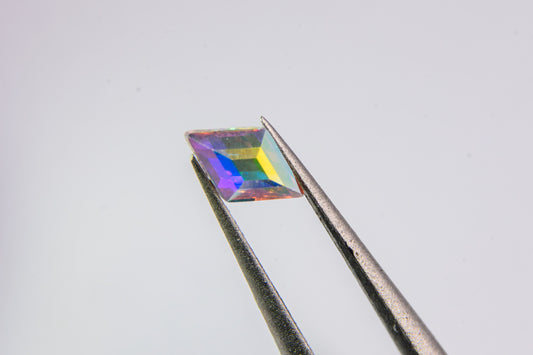 Diamenciki Swarovski Romby Diamond Shape 15szt